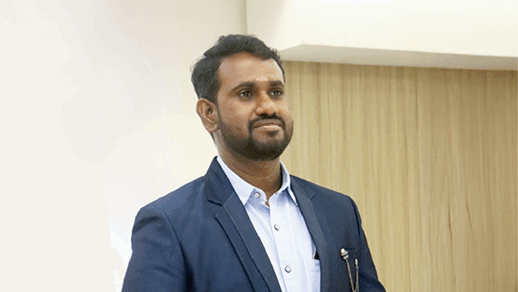 Chief Executive Officer of InvicieQ - Manojkumar